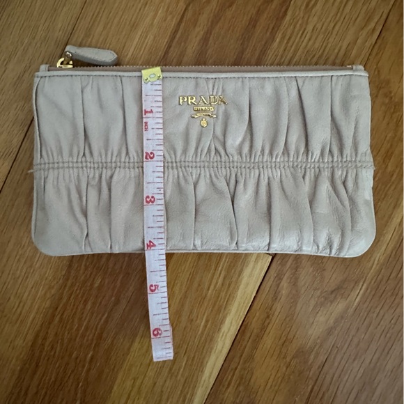 Prada 1M1152 Leather Clutch in Cipria - Picture 11 of 11